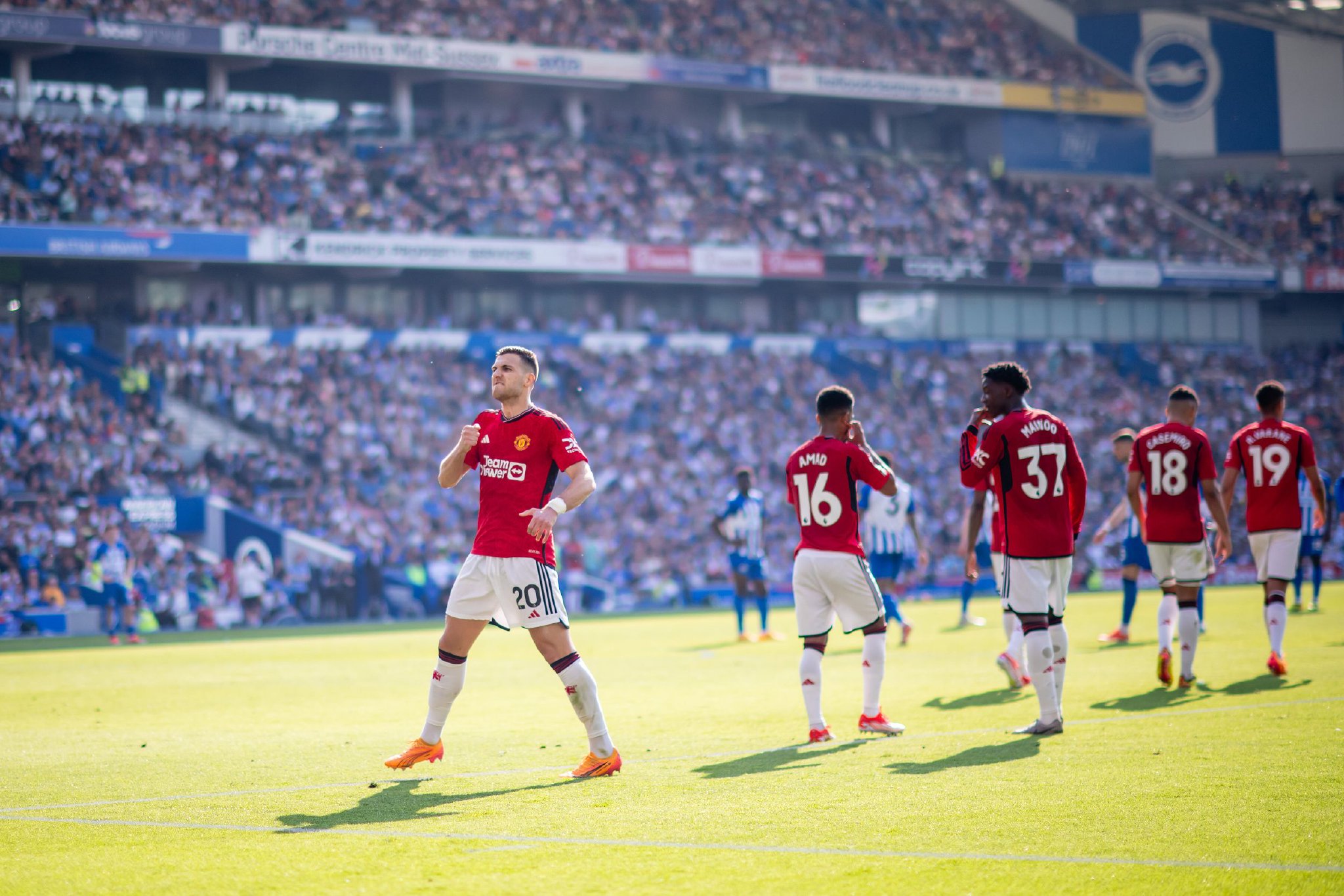 很多参赛者 很多参赛者